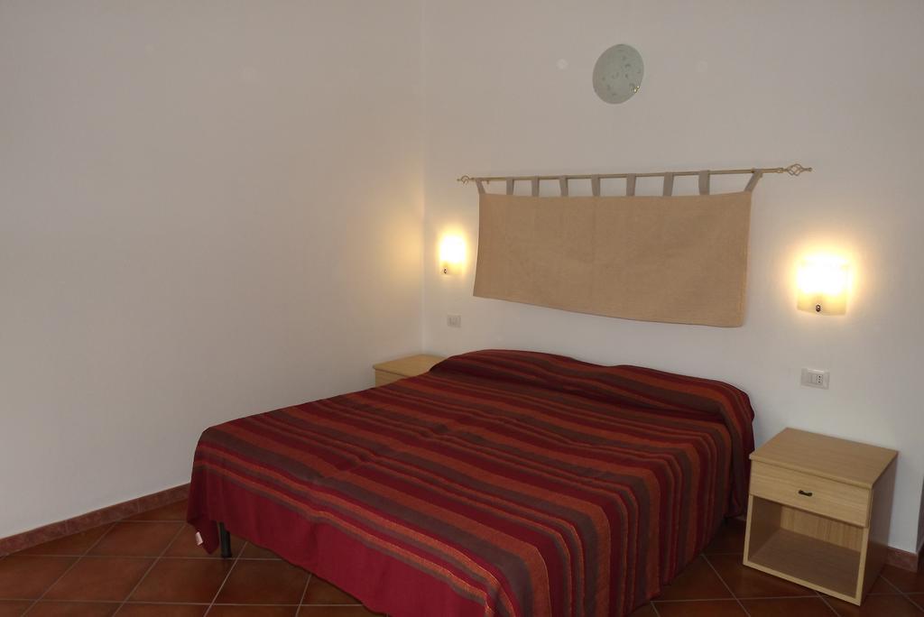 דירות סנטה מריה נברזה Yellon House מראה חיצוני תמונה