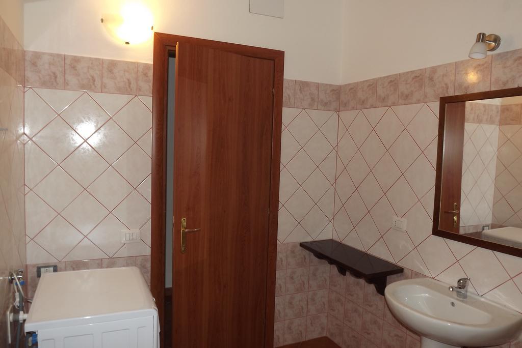 דירות סנטה מריה נברזה Yellon House מראה חיצוני תמונה