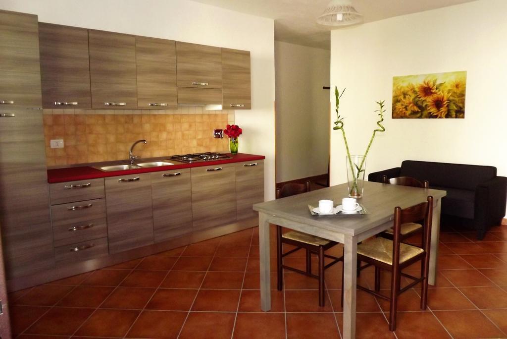 דירות סנטה מריה נברזה Yellon House מראה חיצוני תמונה